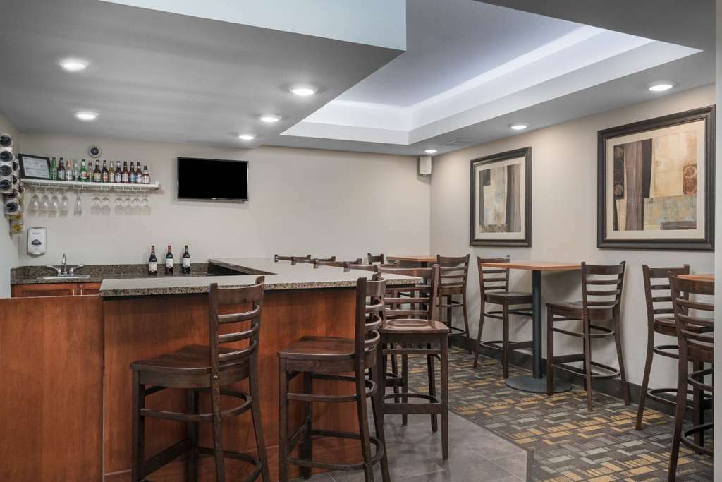 Americinn By Wyndham Hartford Wi Restaurant billede